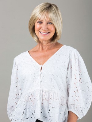 10 inch Short Straight Blonde Lace Wigs